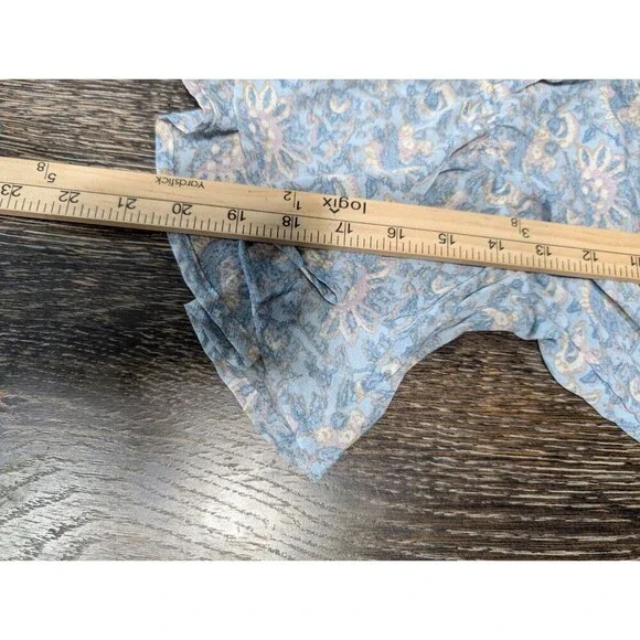 American Eagle Paisley Ruffle‎ Sheer Top - Size Medium - Picture 6 of 7